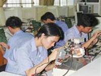 Bên “khát” thợ, bên vắng trò