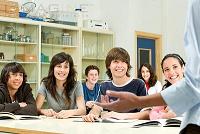 Để đồng nghiệp không ghét mình