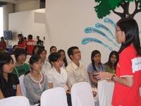 Cạnh tranh nhân lực bằng môi trường làm việc