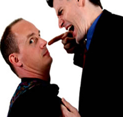 Đối mặt với sếp “xấu tính”