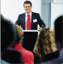 Con người là tài sản quý nhất của doanh nghiệp