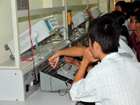 Điện tử - Viễn thông: Ngành học của sự đam mê và tính sáng tạo 