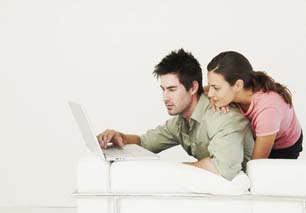 Vợ một bên và em một bên... 